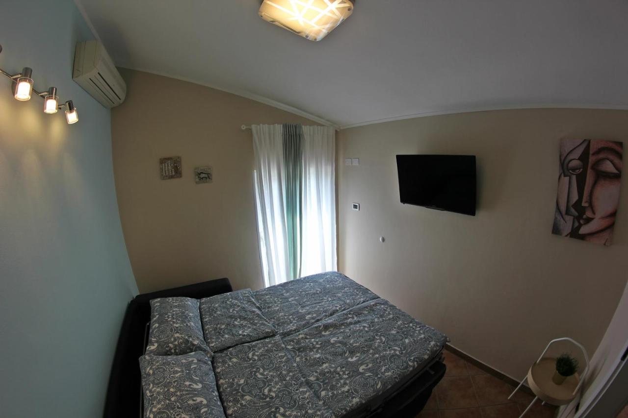 Room And Apartment Doris Ловречиця Екстер'єр фото